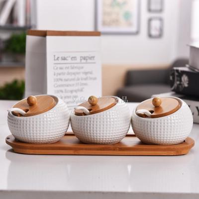 Gao Bo Decorated Home Wooden cover and white ceramic seasoning pot for daily use in kitchen