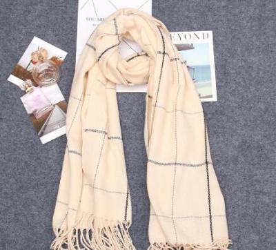 17 autumn winter's new plaid scarf scarf female imitates the color plaid geometric shawl