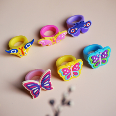 Butterfly animal PVC ring soft rubber ring gift.