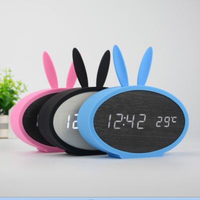 New rabbit and rabbit wooden LED alarm clock