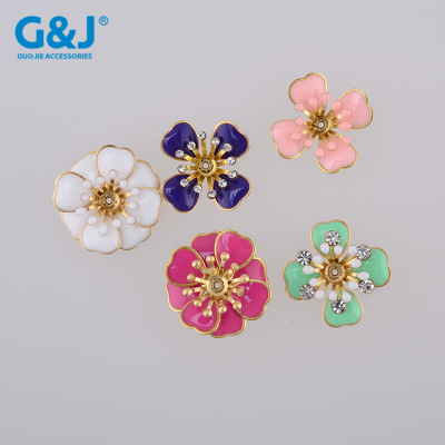 Yiwu oil drop flower glue drop flower environmental protection copper bottom middle hole hand sewing 