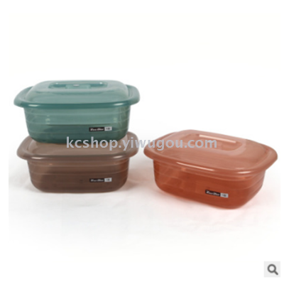 Plastic covered with LIDS of the pan fruit and vegetable basin