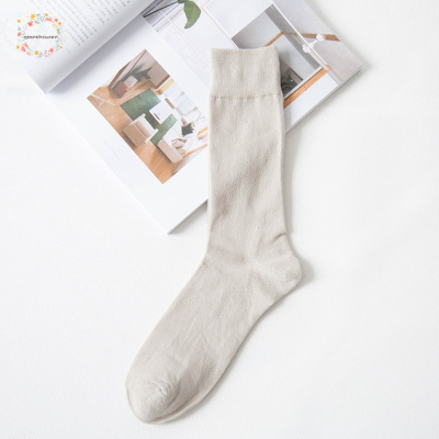 Men's business casual cotton socks and socks wholesale socks.