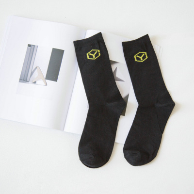 Autumn and winter new cotton socks, Y - letter socks, socks, socks manufacturers wholesale.