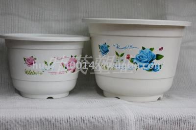 A 7801A white plastic flowerpot with matching concept