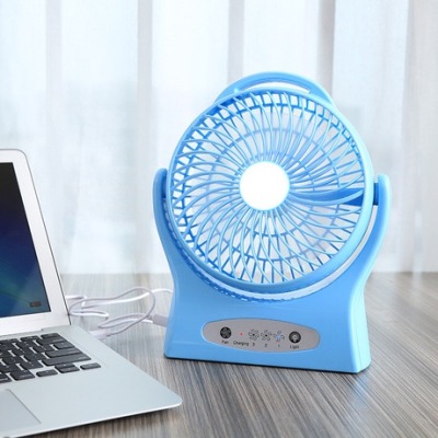 The new model with 6811USB charging fan mini fan factory direct sales.
