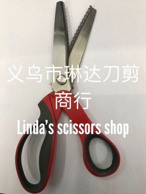 Fine cloth sample cut lace cut tooth cut dog tooth scissors