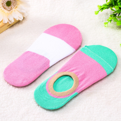 The hot seller's socks are 100% cotton, 100% cotton, low - waist O - shape invisible socks.