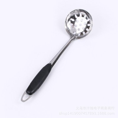 702 stainless steel soup hot pot special plastic handle hot pot spoon leakage of two yuan stores wholesale supply.