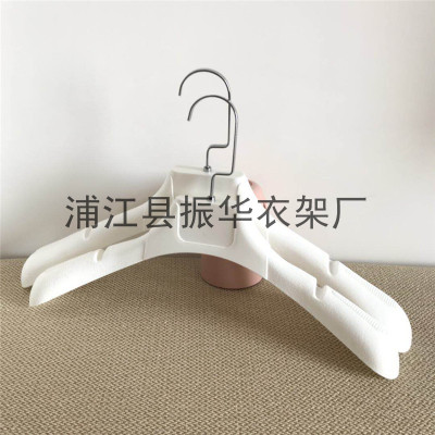 Zhenhua plastic clothing racks crack men's clothing racks 8831 manufacturers direct sales.