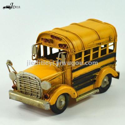 American school bus bus model household soft decoration simple decorative arts and crafts.