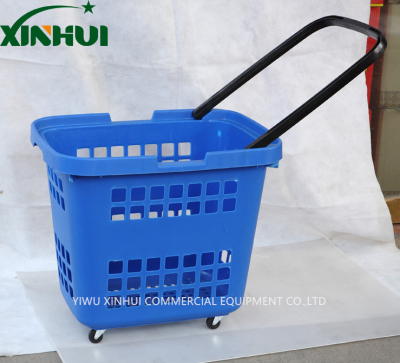 Hot sell each model supermarket plastic shopping basket hand basket commercial pull bar shopping basket custom.