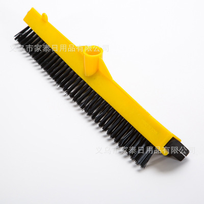 The multifunctional magic broom sweeps 9815 with a brush to push the water to the wiper.
