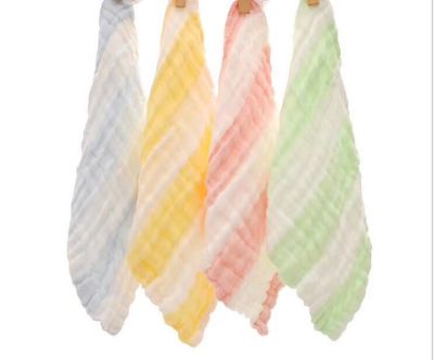 towel The bubble gauze stripe of the stripe of the baby children's saliva kindergarten scarf.
