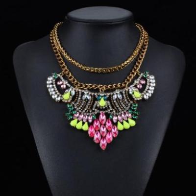 The new European and American brand necklace vintage and exaggerated alloy insert necklace collarbone chain wholesale.