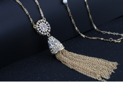 The new European and American brand long fringe diamond necklace with diamond necklace.