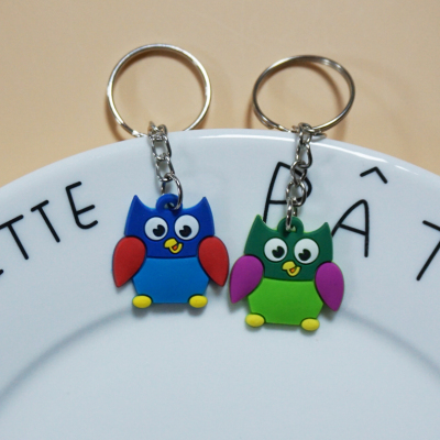 Spot PVC soft glue cartoon key ring to give small gifts.