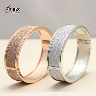 Green alloy oval plated rose gold bracelet white k European high-end open bracelet