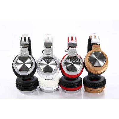 S800 new bluetooth wireless earphone super bass plug-in card head - mounted metal earphone