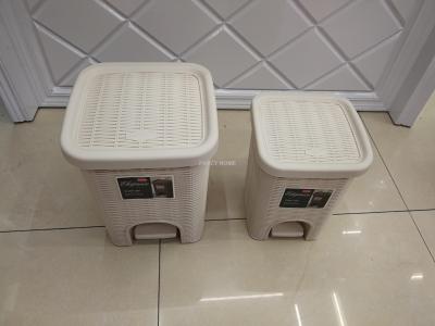 woven style plastic trash can & storage box.