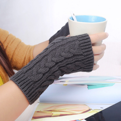 New vintage knitting hemp and hemlock gloves manufacturers direct sales wholesale.