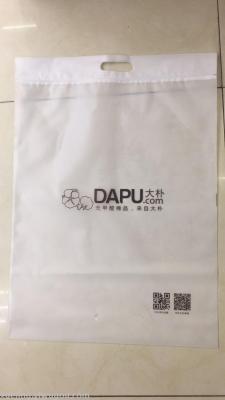 Manufacturers supply zipper packing bags.