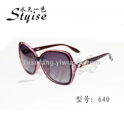 Styise spot hollow-out large frame fashionable personality women polarized light sunglasses new sunglasses 640