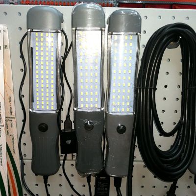 The car maintenance led lamp is equipped with emergency lights for outdoor lighting.