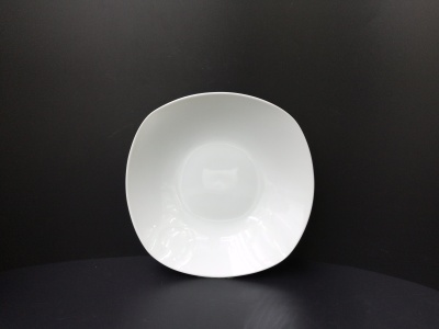 Ceramic high - temperature porcelain white with 9 inches square soup.