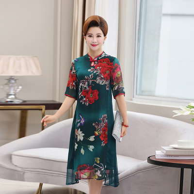 Women's new silk satin dress middle-aged mother dress in summer wear loose large size short sleeve mulberry silk dress.