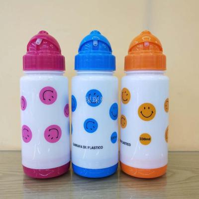 New children's water cup straw children's cup outdoor sports cup cartoon cup.