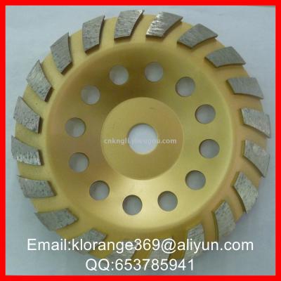 Corrugated grinding wheel with thick diamond grinding disc.