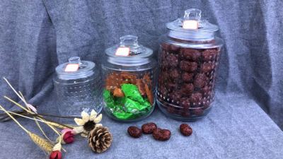 Glass seal can glass storage jar glass bottle tea cans transparent dried fruit glass jar food can.