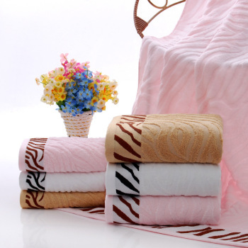 Bamboo fiber bath towel jacquard tiger skin striped zebras leopard print towel yiwu daily necessities.