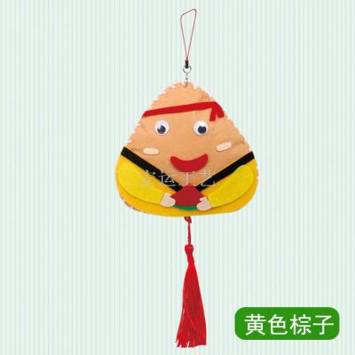 Children of the Dragon Boat Festival by hand, the diy materials package kindergarten creative incense wrapped toys.