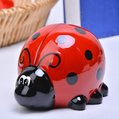 2017 hot sales new ceramic handicraft saving pot cute ceramic piggy bank creative gift gift gift wholesale.