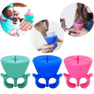 Nail Art Finger Ring Style Gel Polish Varnish Wearable Flexible Silicone Holder Stand Support Manicure Tools