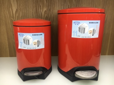 Dusting solid color stainless steel foot trashcan plastic inner tube sitting room office is applicable