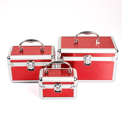 The new portable travel collection box is a three-piece cosmetic case
