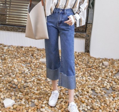 Denim leggings women's baggy nine-point trousers Korean version of flanged high-waisted jeans