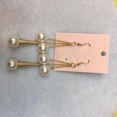 Pearl rice white horn chain creative earrings