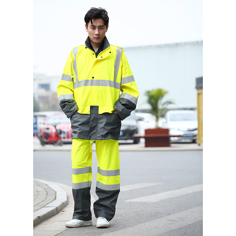CHUNYAN Creative new style PVC traffic safety reflective adult raincoat suit 
