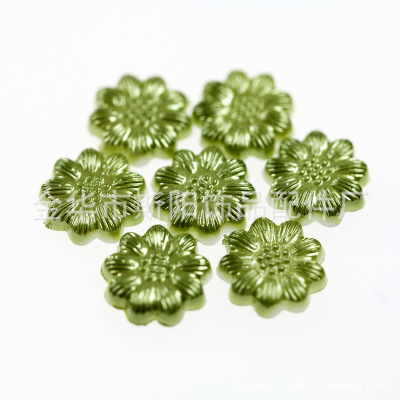 Wholesale new small lacquer pearl sunflower plastic disposable sunflower accessories processing factory direct sales