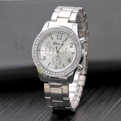 New Geneva three - eye set diamond alloy watch female steel belt leisure accessories watch wholesale