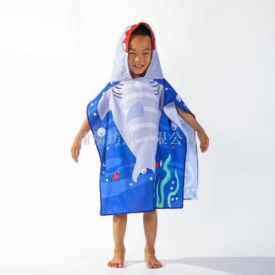 Portable outdoor beach towel for children's cape.