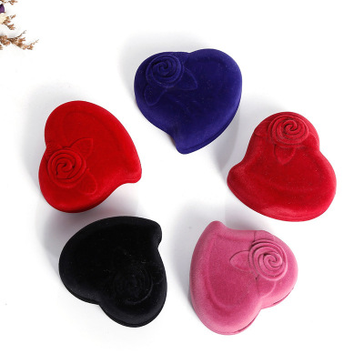 Manufacturer wholesale heart flower jewelry box jewelry packaging ring peach heart type flocking box double ring box spot