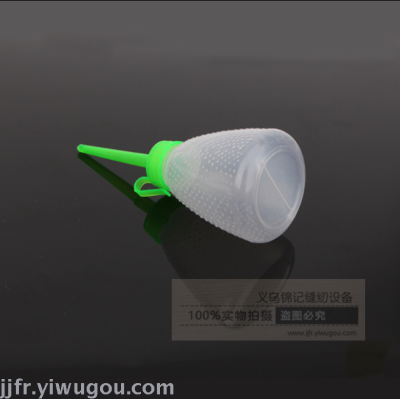 Small oil pot green cover oil bottle rubber kettle new material oil pot 100ml iron mouth pot