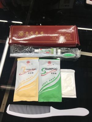 Hotel Supplies Boxed Six-in-One Set Toothbrush Toothpaste Soap Comb Shampoo Shower Gel Can Be Customized