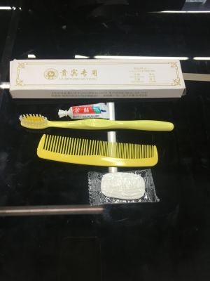 Hotel Supplies 4-in-1 Set Toothbrush Toothpaste Soap Comb Can Be Customized