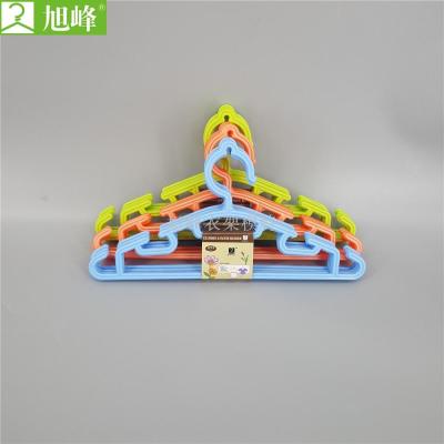 Xufeng factory direct selling plastic color clothes rack brand new pp material article no. 1072